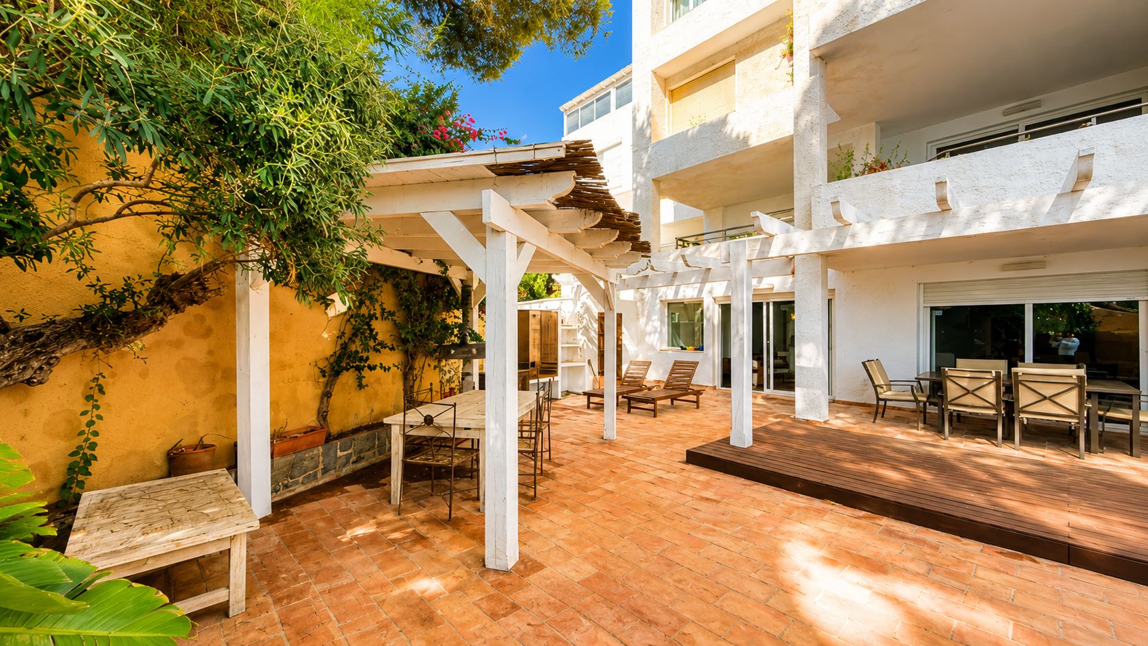 Characterful house directly by the sea in La Olla, Altea