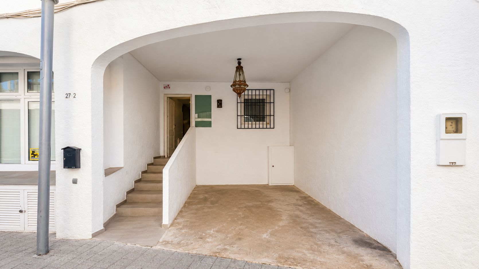 Characterful house directly by the sea in La Olla, Altea