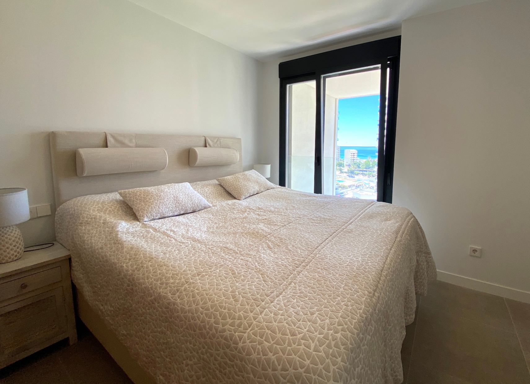 12741NS - Modern duplex apartment with sea view in Calpe