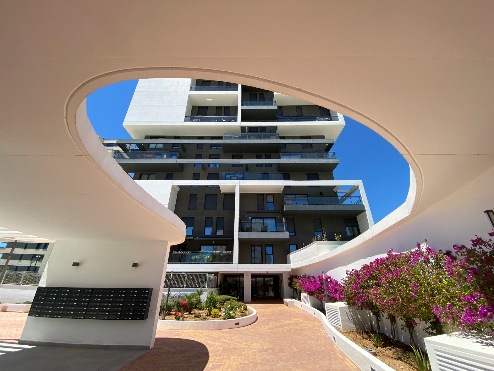 12741NS - Modern duplex apartment with sea view in Calpe