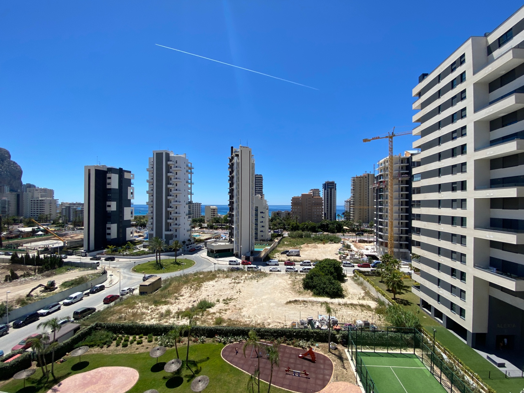 12741NS - Modern duplex apartment with sea view in Calpe