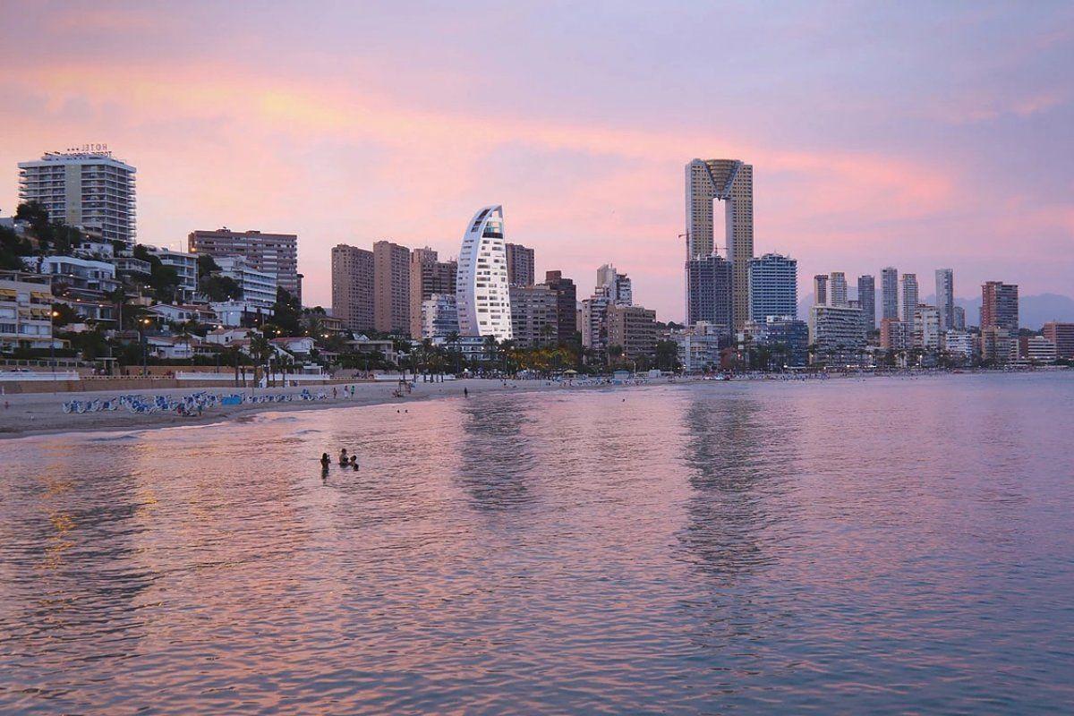 492DR - Einzigartige Neubauwohnungen in erster Linie in Benidorm