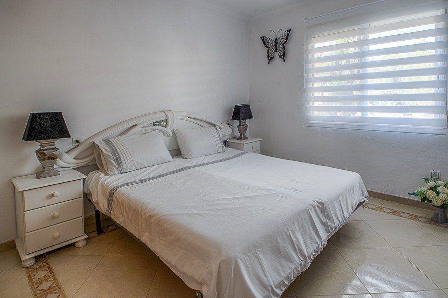 1007DA - Magnífica villa situada en una urbanización tranquila en la Nucía