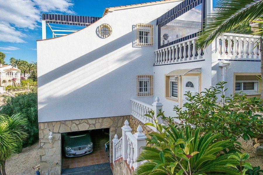 1007DA - Magnífica villa situada en una urbanización tranquila en la Nucía