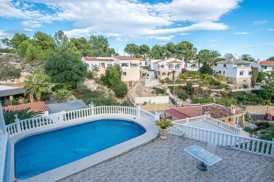 1007DA - Magnífica villa situada en una urbanización tranquila en la Nucía