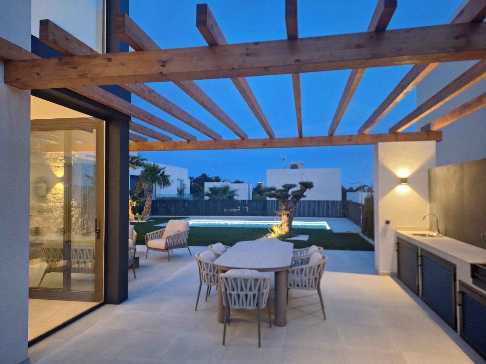 1047DA - Villas modernas de nueva construcción en Finestrat