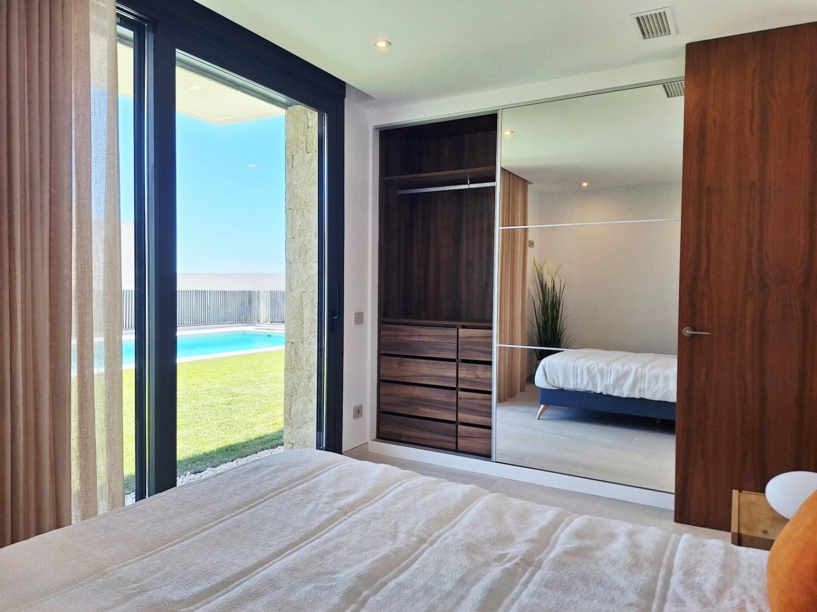 1047DA - Villas modernas de nueva construcción en Finestrat