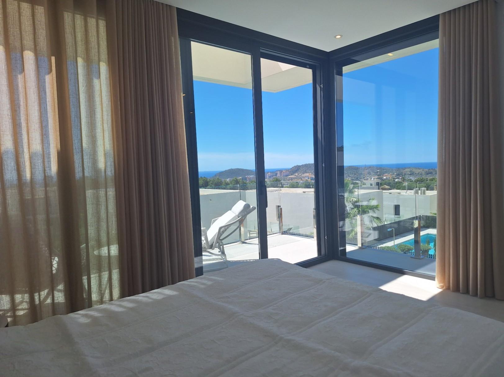 1047DA - Villas modernas de nueva construcción en Finestrat