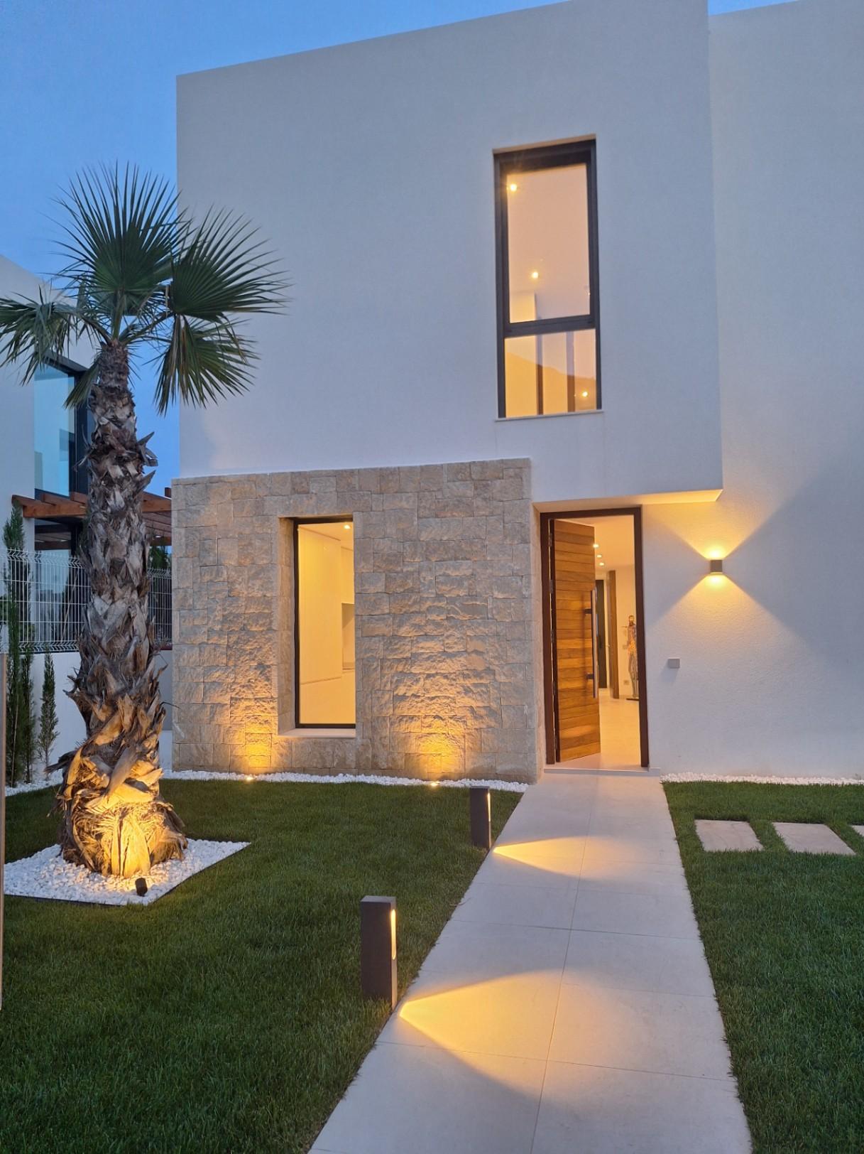 1047DA - Villas modernas de nueva construcción en Finestrat