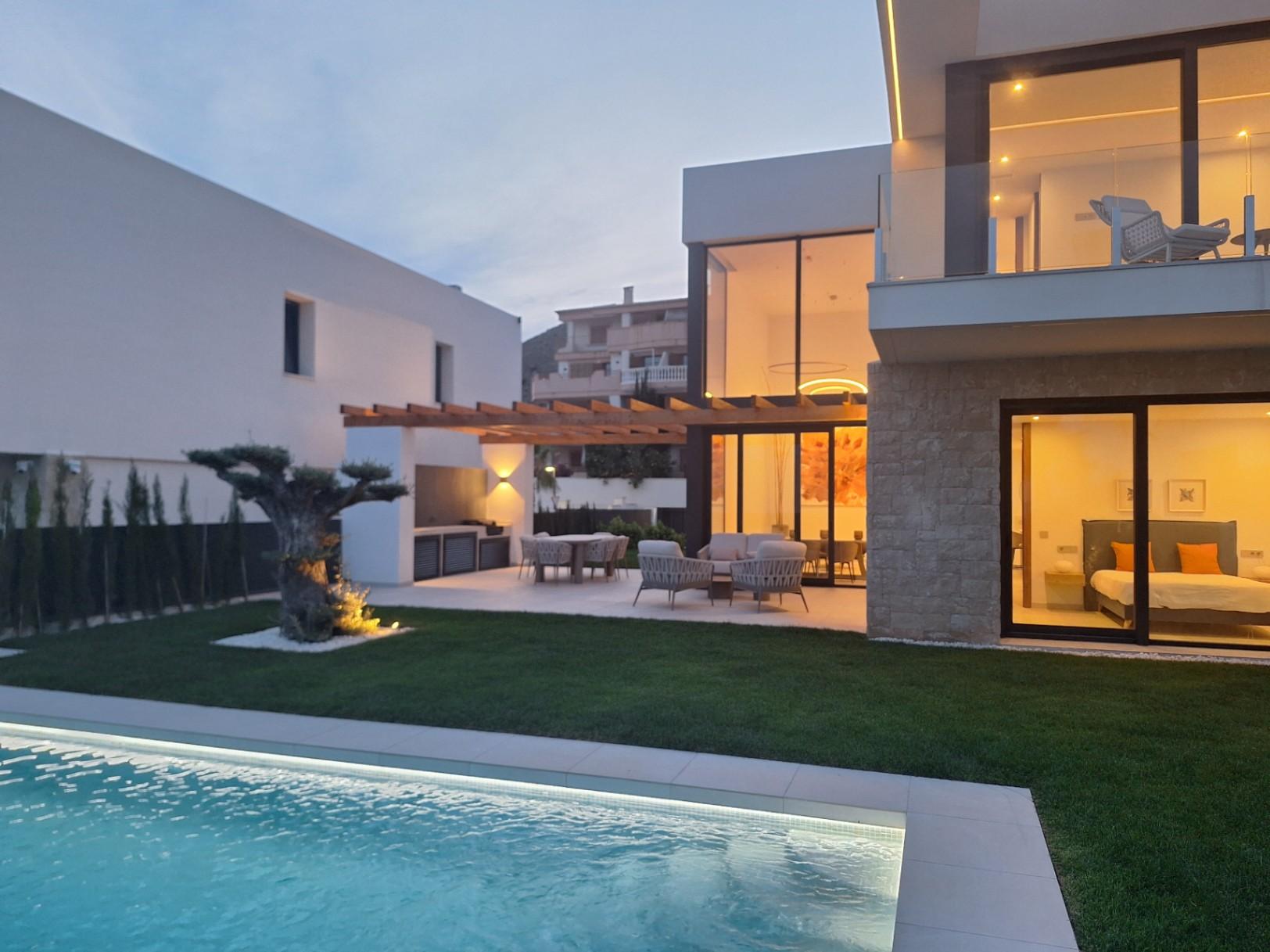 1047DA - Villas modernas de nueva construcción en Finestrat