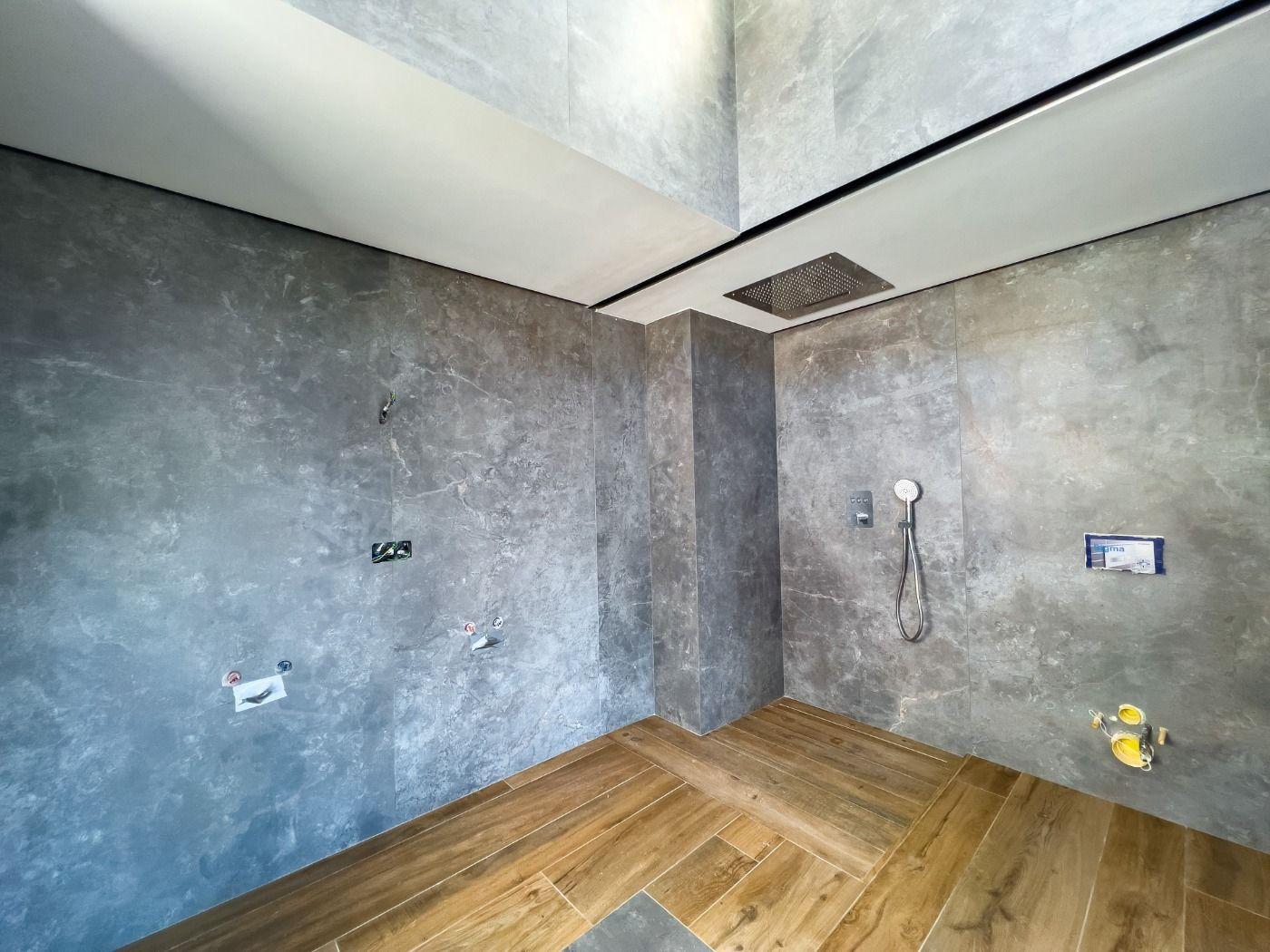 1121DA - Villa moderne spacieuse avec vue spectaculaire sur la mer