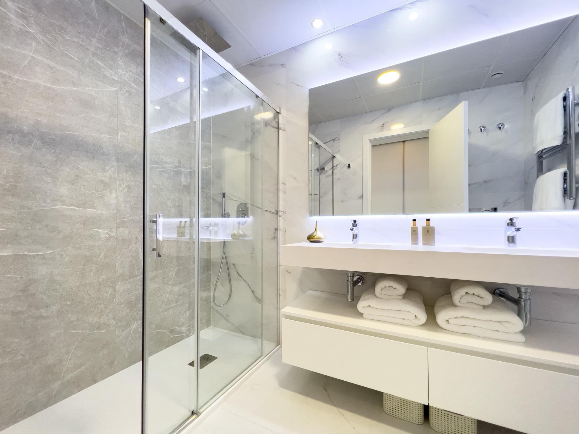 1145DA - 3- und 4-Zimmer-Wohnungen in neues Projekt am Poniente Beach in Benidorm