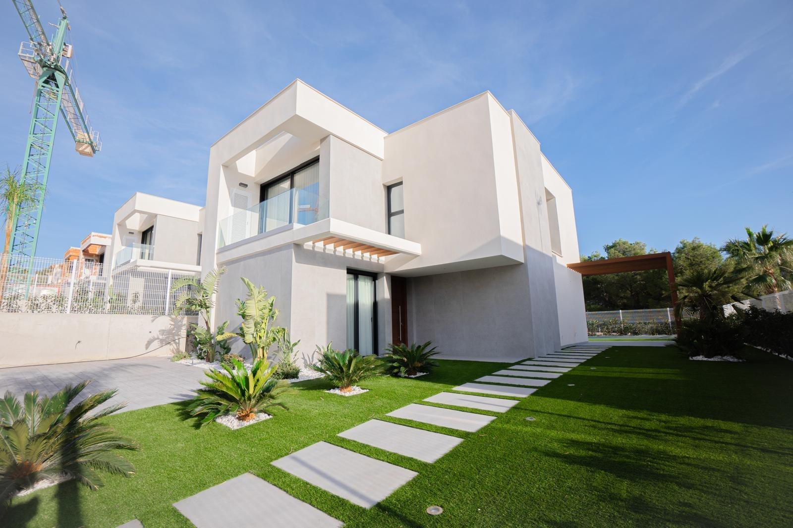 1160DA - Estupenda villa de obra nueva, situadas en una zona privilegiada de Finestrat.
