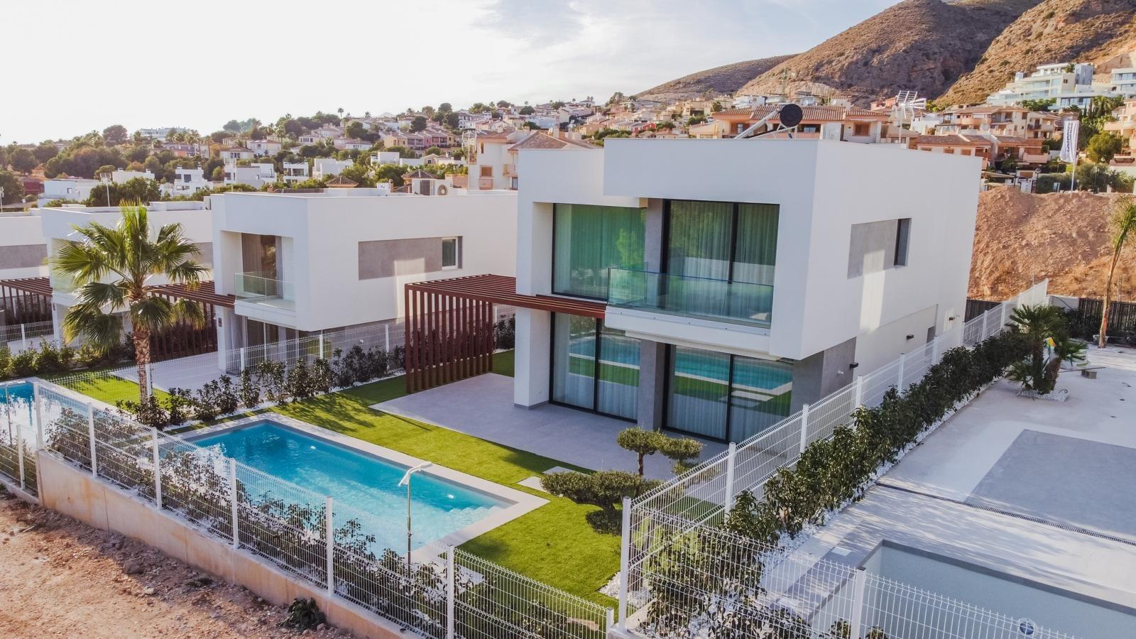 1160DA - Estupenda villa de obra nueva, situadas en una zona privilegiada de Finestrat.