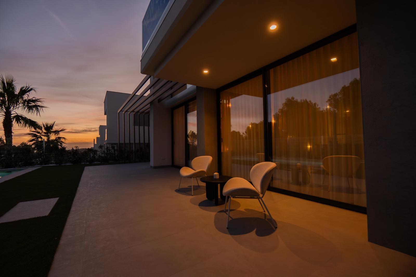 1160DA - Estupenda villa de obra nueva, situadas en una zona privilegiada de Finestrat.