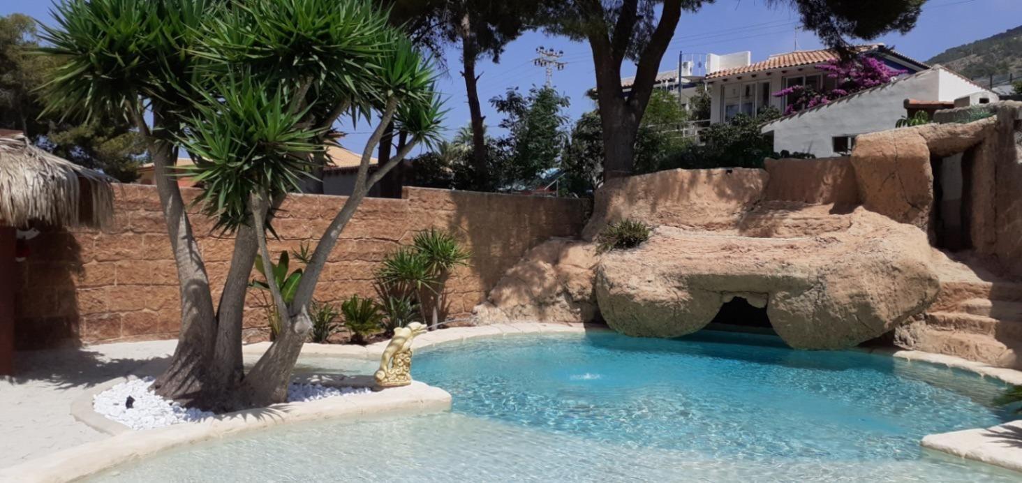 1215NS - Mediterranean Villa in Albir