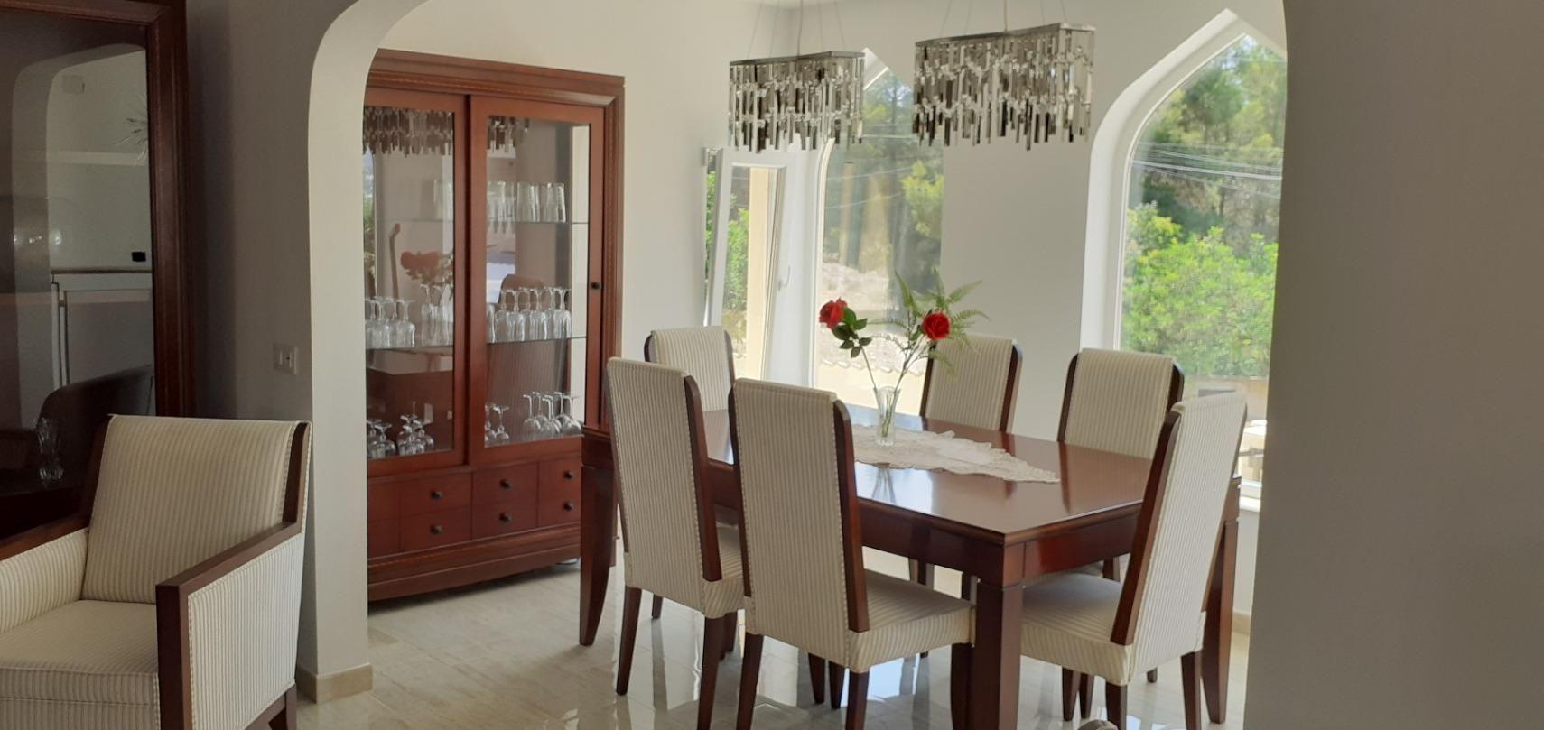 1215NS - Mediterranean Villa in Albir