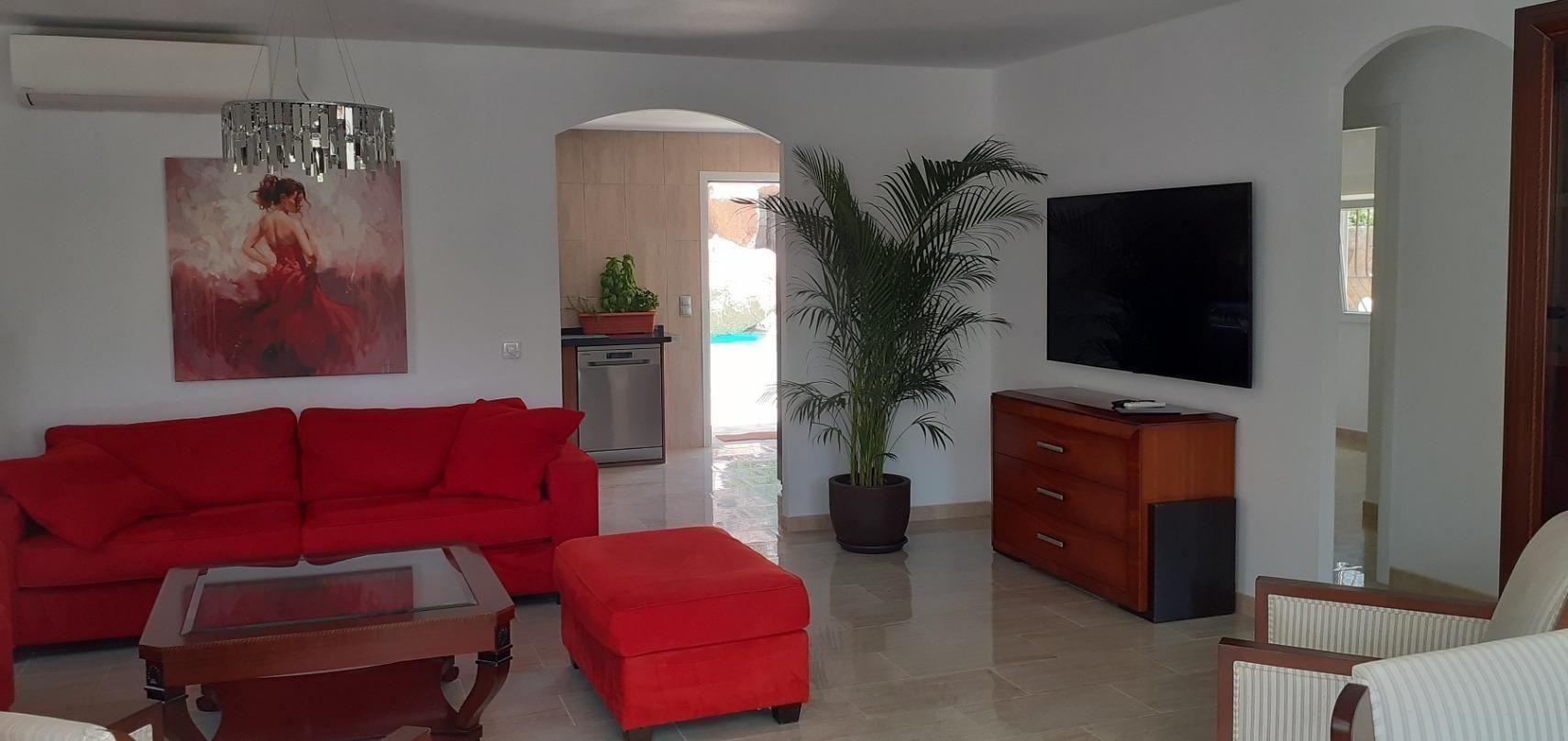 1215NS - Mediterranean Villa in Albir