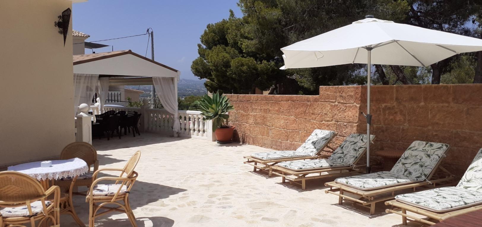 1215NS - Mediterranean Villa in Albir