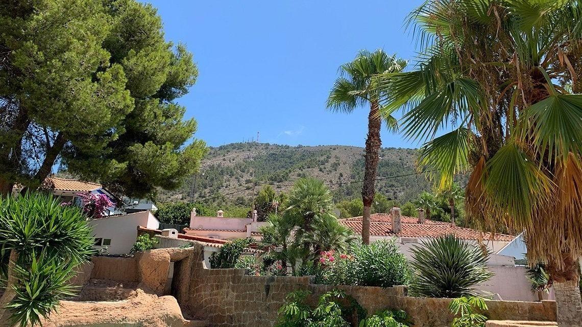 1215NS - Mediterranean Villa in Albir