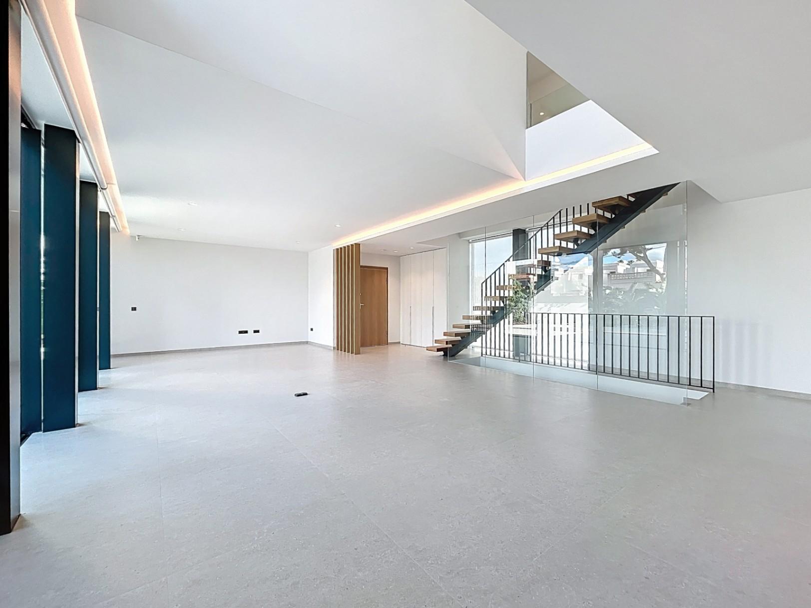 1218DR - Beautiful modern contemporary villa situated on a short distance to the coast and centre of Albir