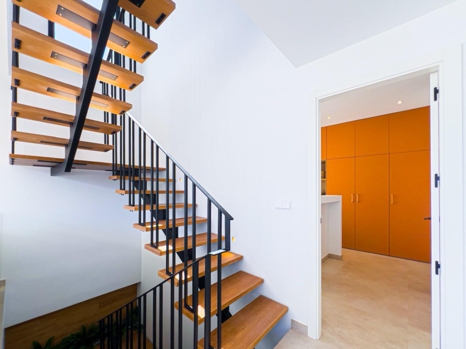 1233DA - Nouvelle villa contemporaine avec piscine à débordement à Polop – première de 46 achevées