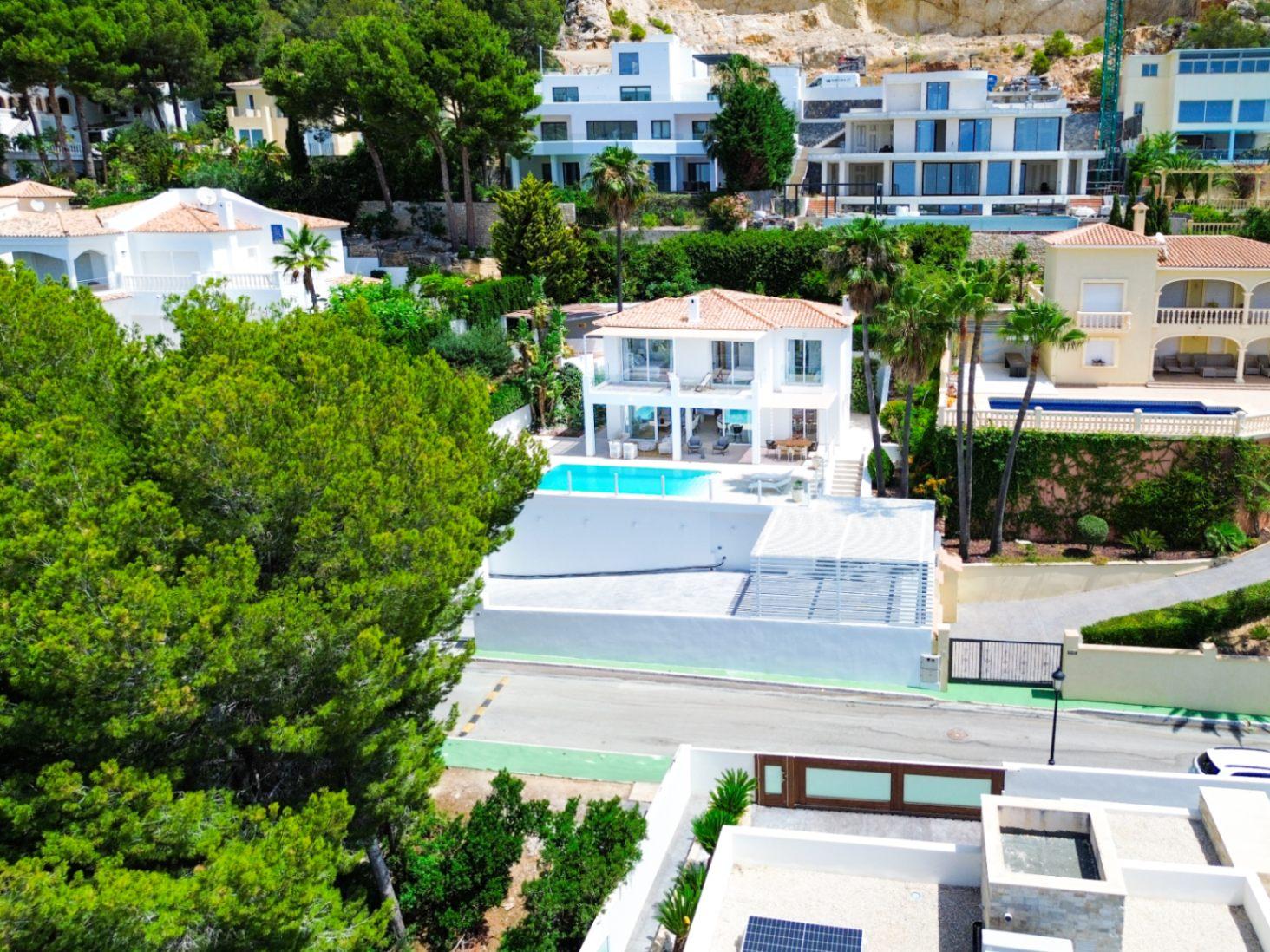 1260DA - Villa moderne de 3 chambres à coucher à Construccion à Altea Hills.