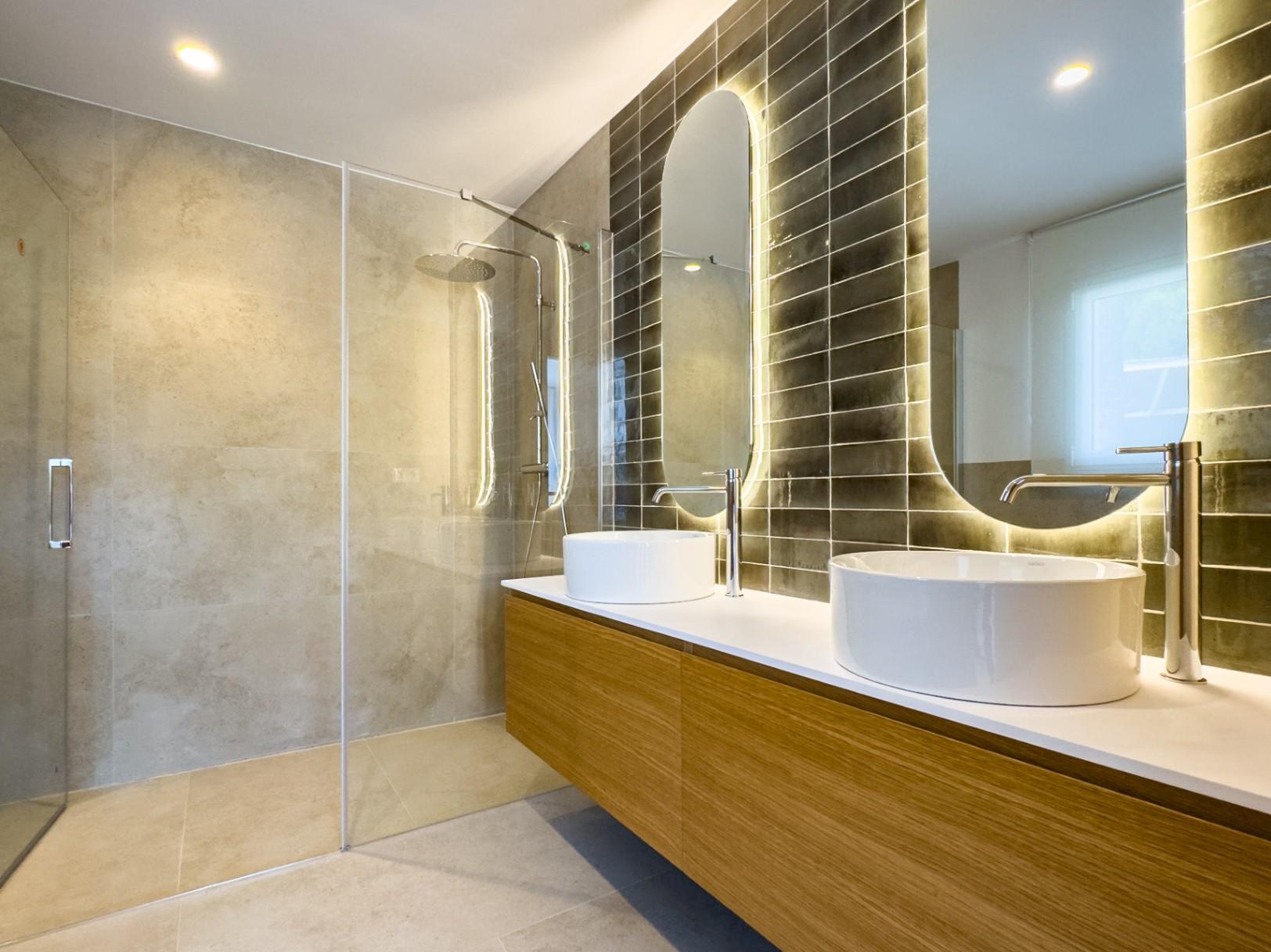 1260DA - Villa moderne de 3 chambres à coucher à Construccion à Altea Hills.