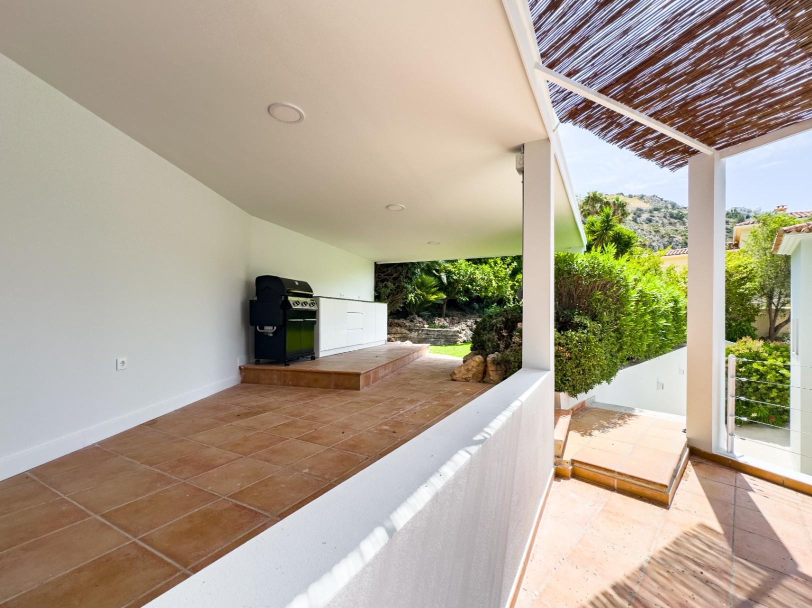 1260DA - Villa moderne de 3 chambres à coucher à Construccion à Altea Hills.