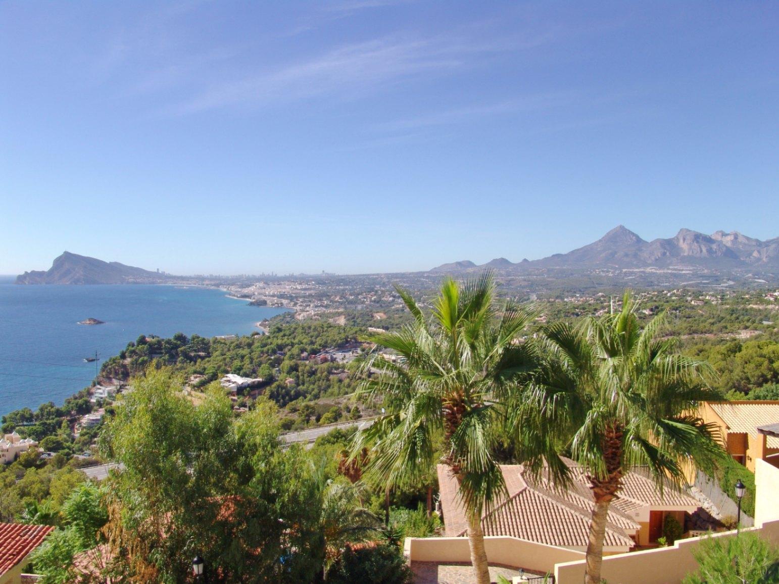 1267NS - Charmante villa méditerranéenne dans les collines d’Altea avec vue spectaculaire sur la mer