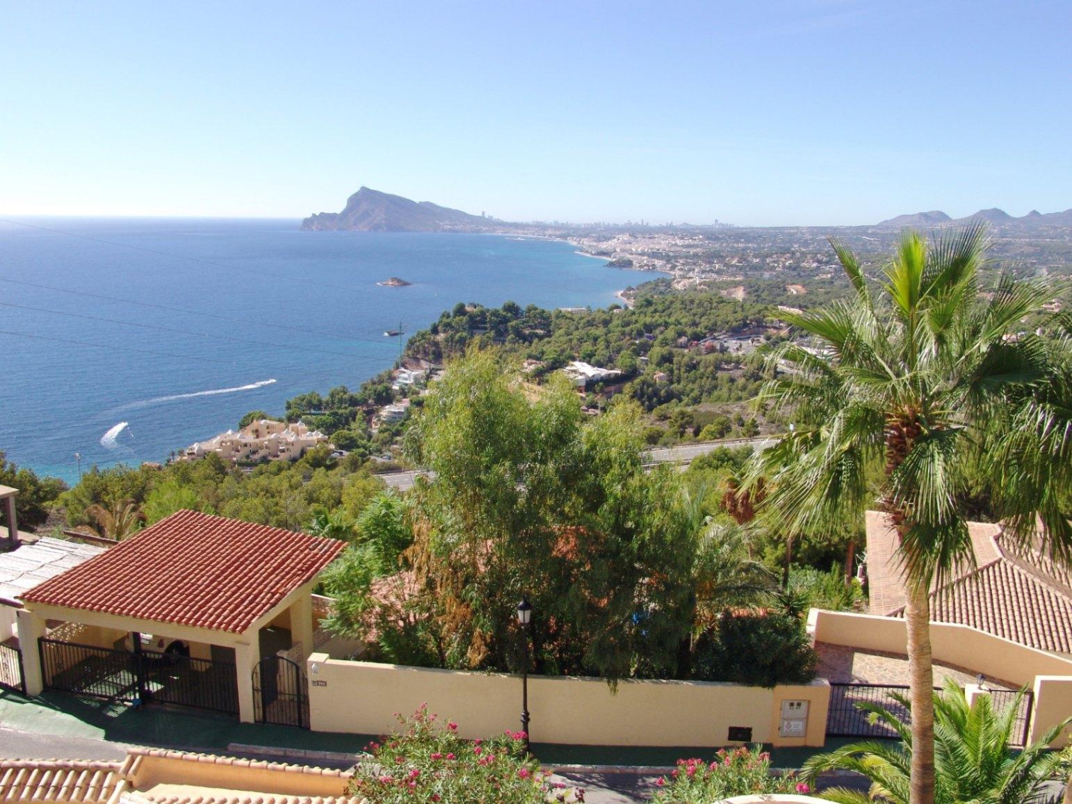 1267NS - Charmante villa méditerranéenne dans les collines d’Altea avec vue spectaculaire sur la mer
