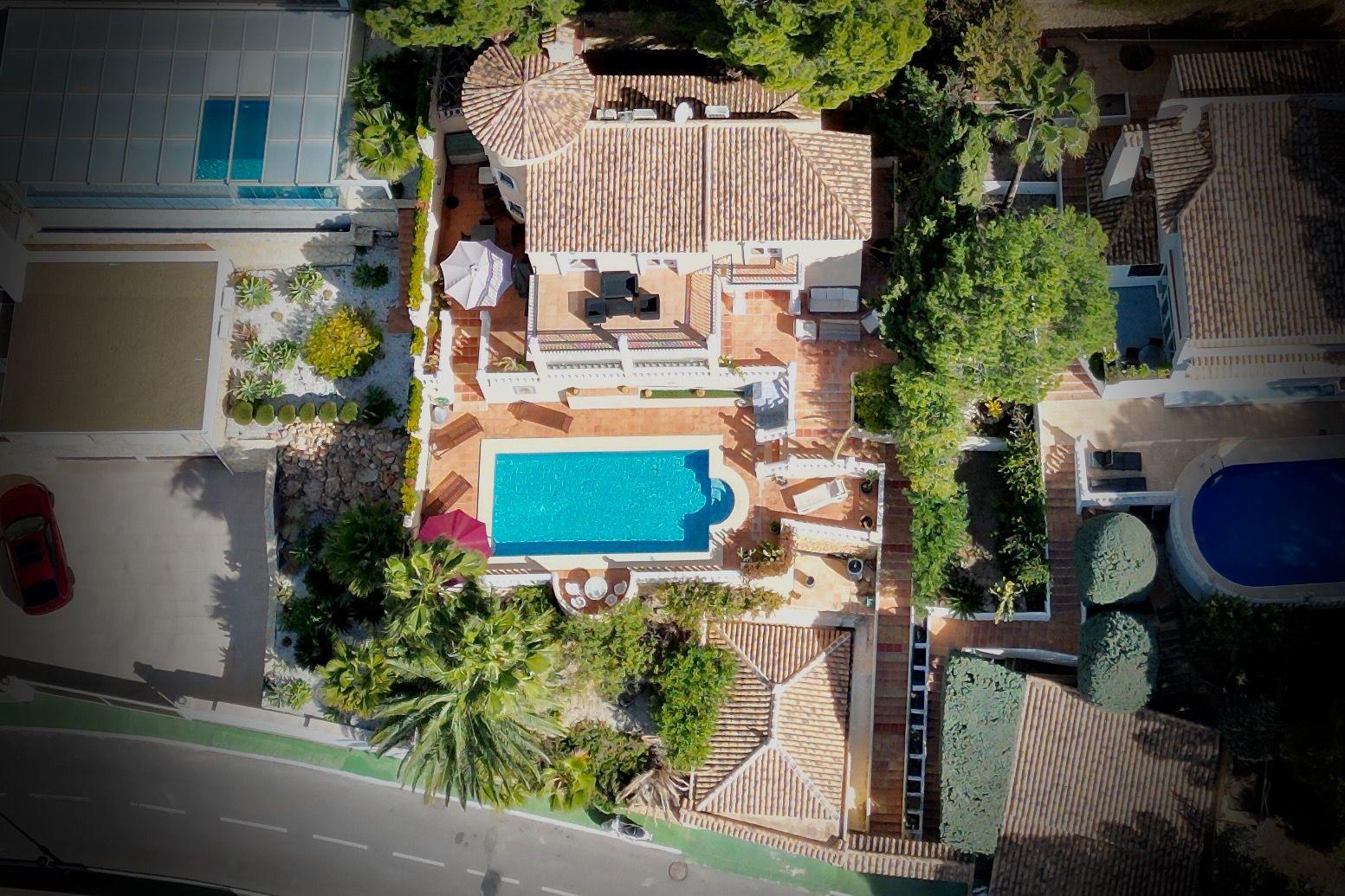 1267NS - Charmante villa méditerranéenne dans les collines d’Altea avec vue spectaculaire sur la mer