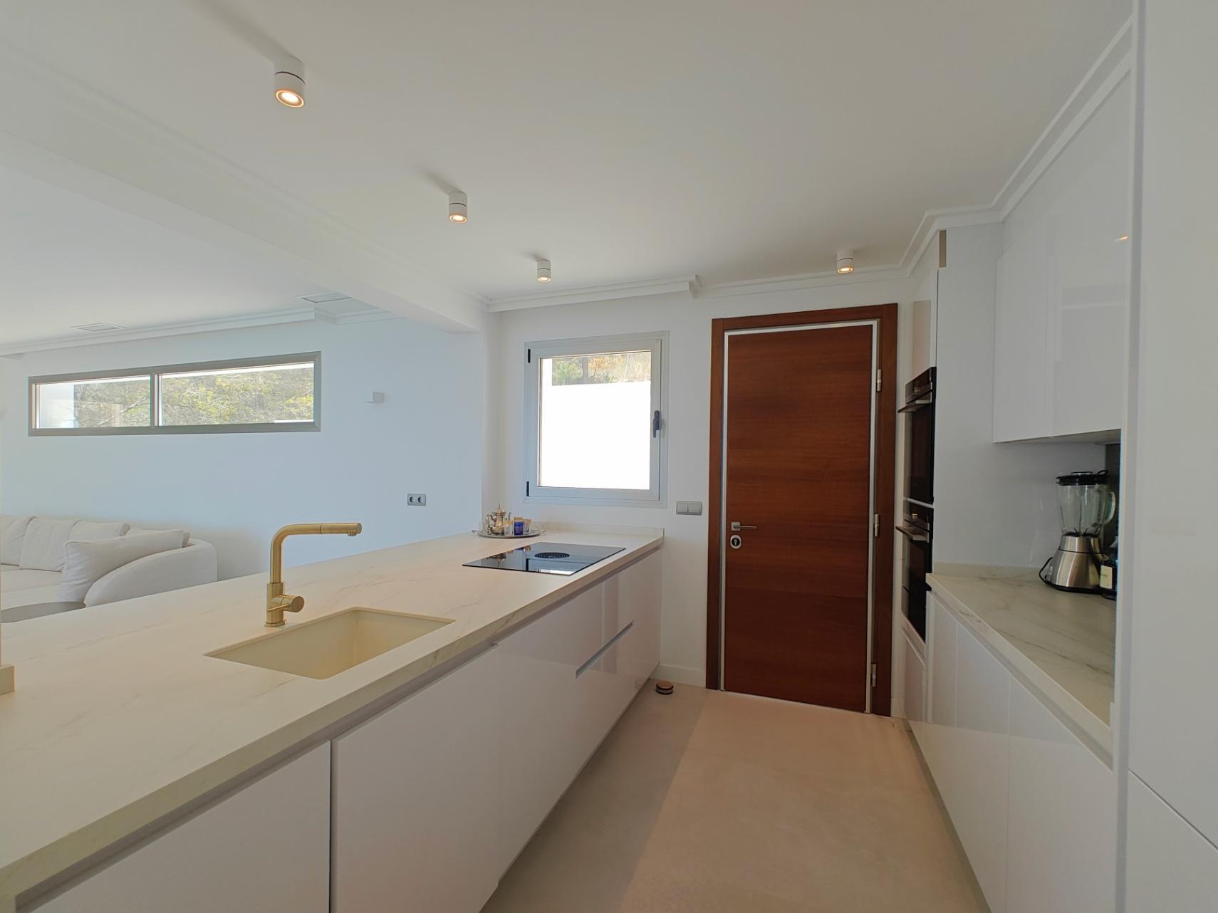 1268NS - Villa moderne avec vue imprenable sur la mer dans la Sierra de Altea