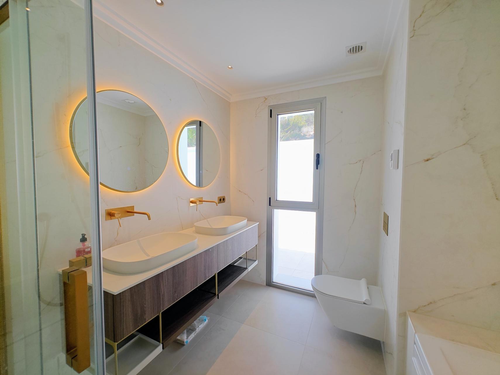 1268NS - Villa moderne avec vue imprenable sur la mer dans la Sierra de Altea