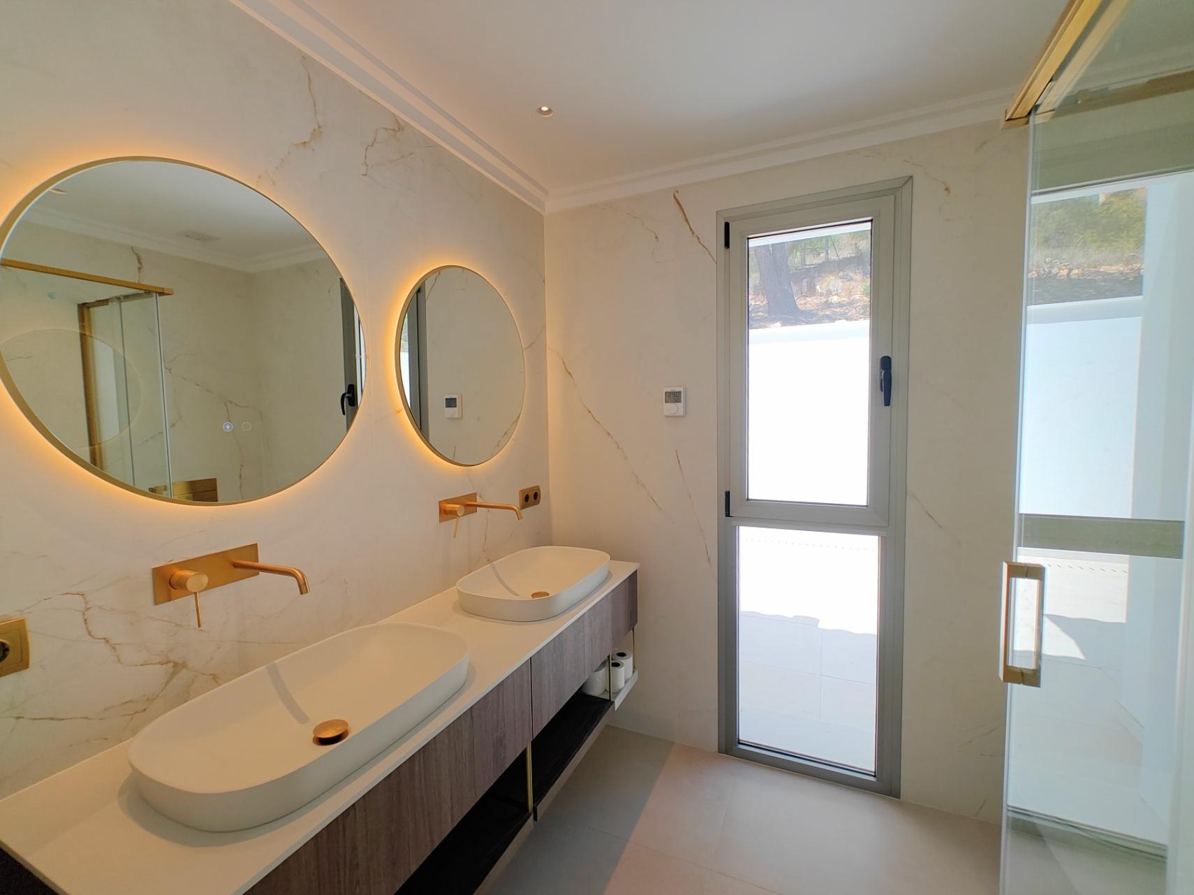 1268NS - Villa moderne avec vue imprenable sur la mer dans la Sierra de Altea