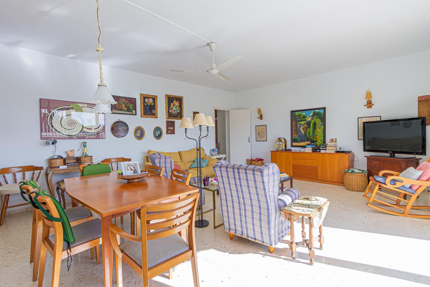 1273NS - Chalet con Dos Viviendas Independientes en Altea, cerca del Campo de Golf