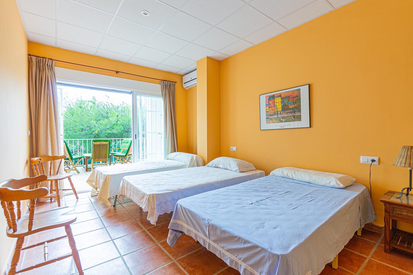 1273NS - Chalet con Dos Viviendas Independientes en Altea, cerca del Campo de Golf