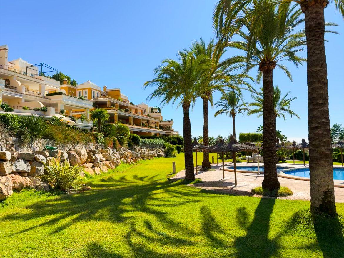 1344DR - Wohnung mit großer Terrasse und Meerblick in Altea Hills