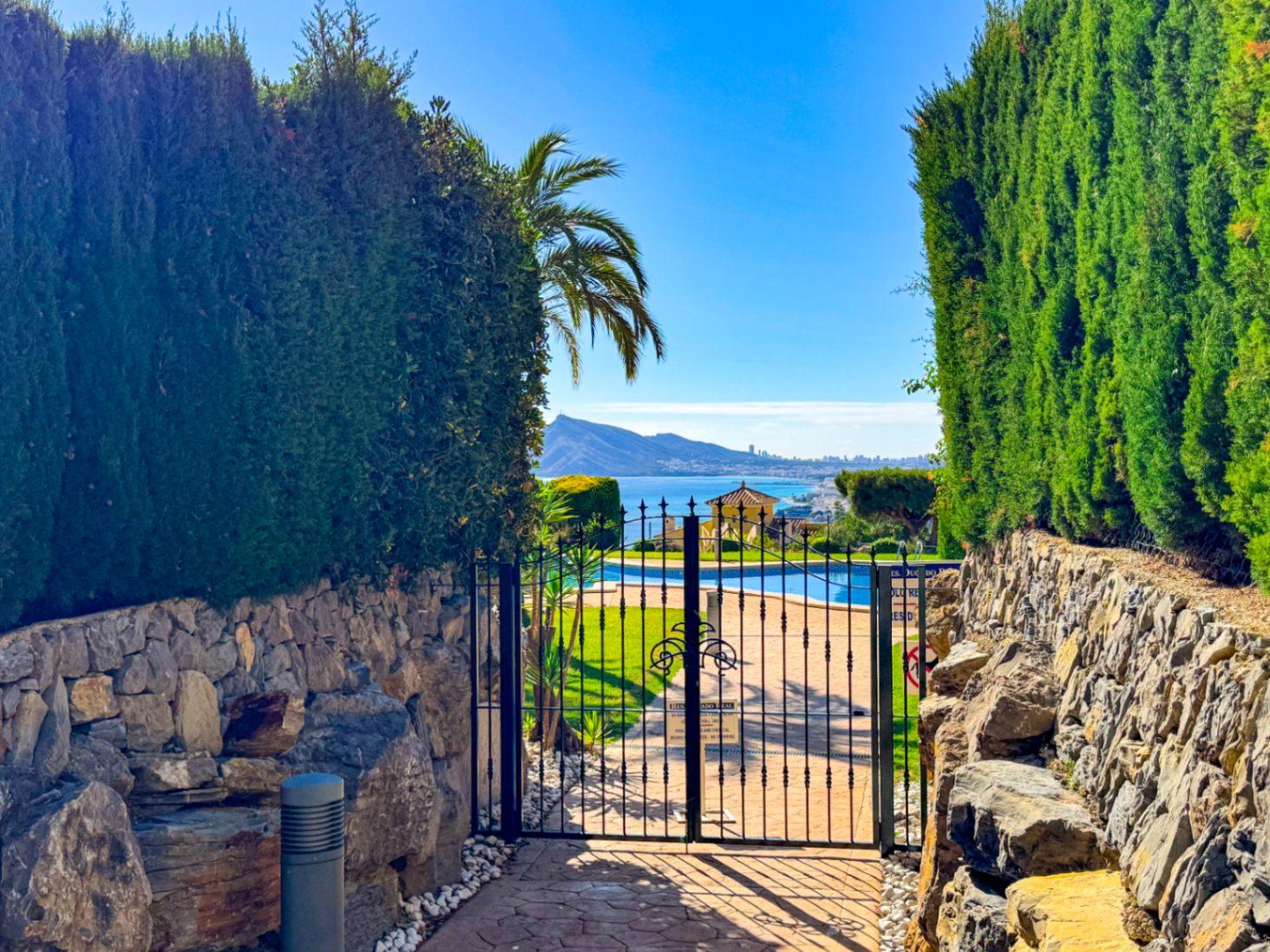 1344DR - Wohnung mit großer Terrasse und Meerblick in Altea Hills
