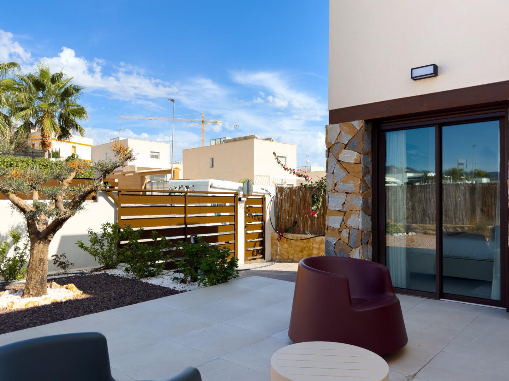 1357DA - Villa Moderna con Vistas al Mar en Finestrat