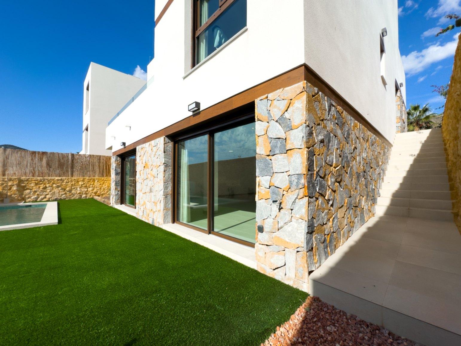 1357DA - Villa Moderna con Vistas al Mar en Finestrat