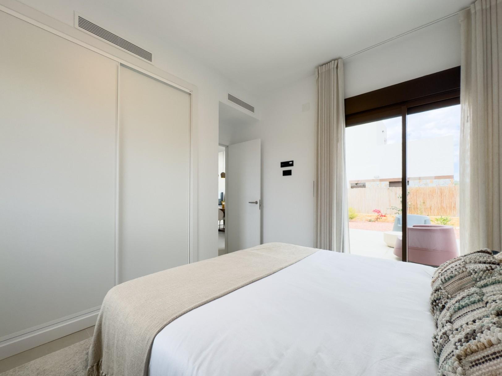 1357DA - Villa Moderna con Vistas al Mar en Finestrat