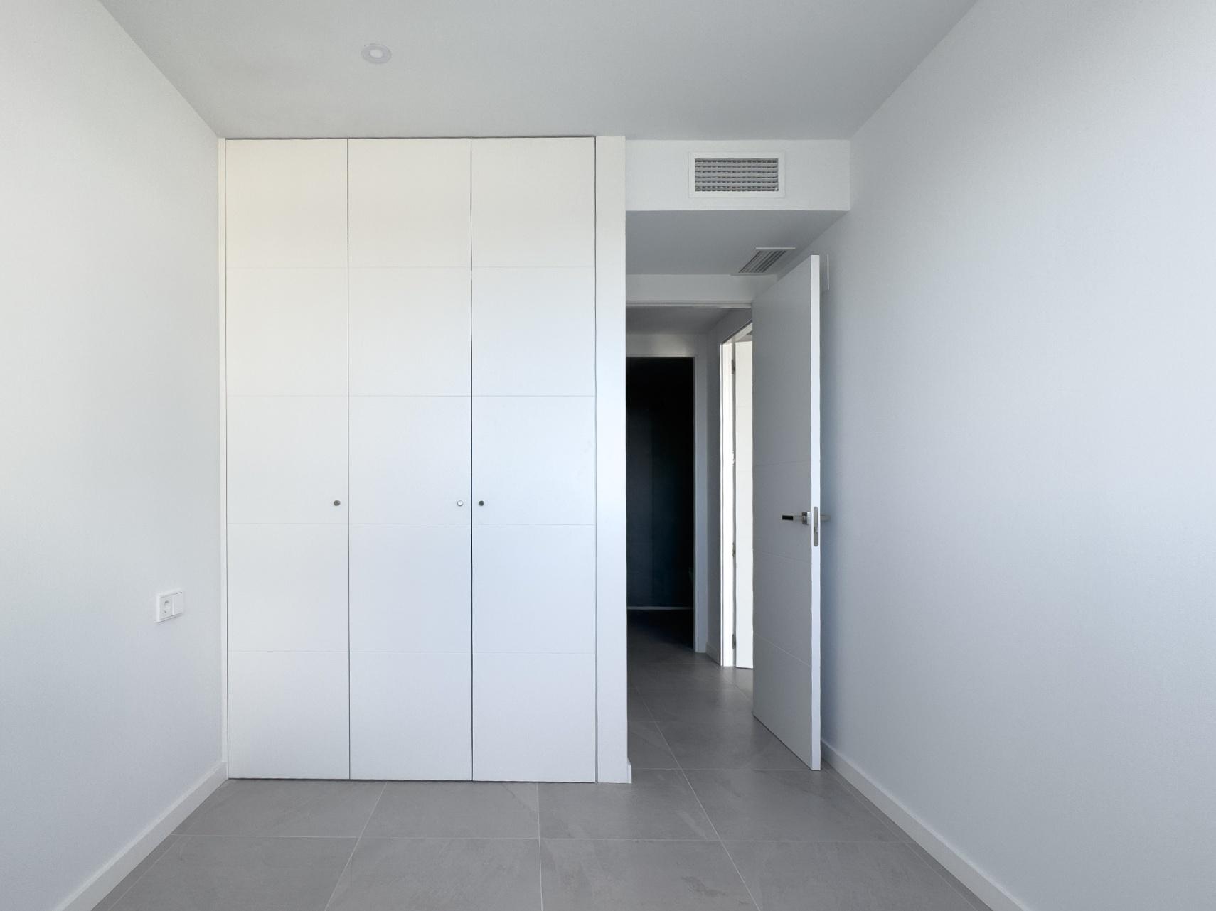 1366DA - Nieuw gebouwde moderne 2 slaapkamer appartement met uitzicht op zee, recent opgeleverd.