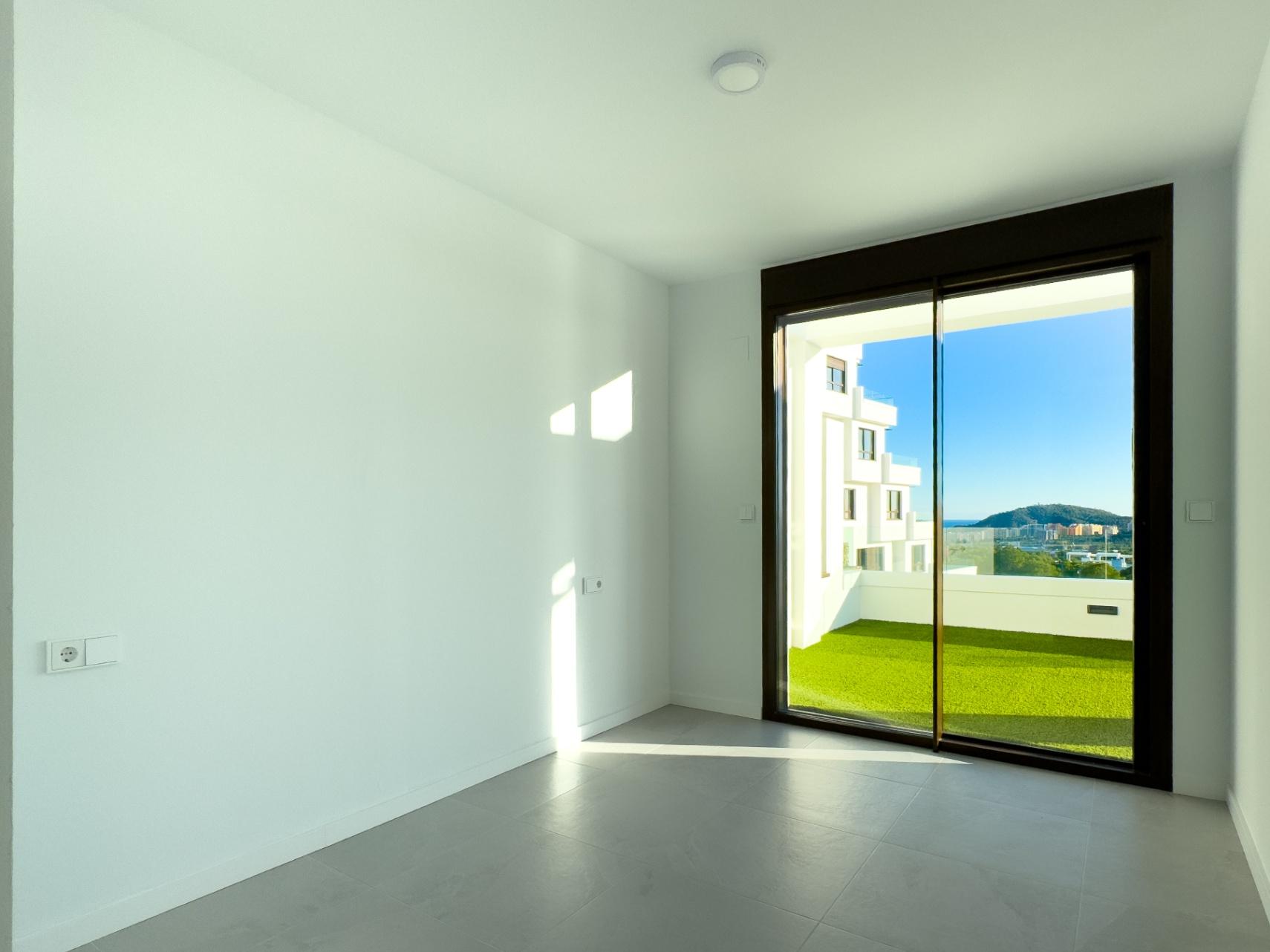 1366DA - Nieuw gebouwde moderne 2 slaapkamer appartement met uitzicht op zee, recent opgeleverd.