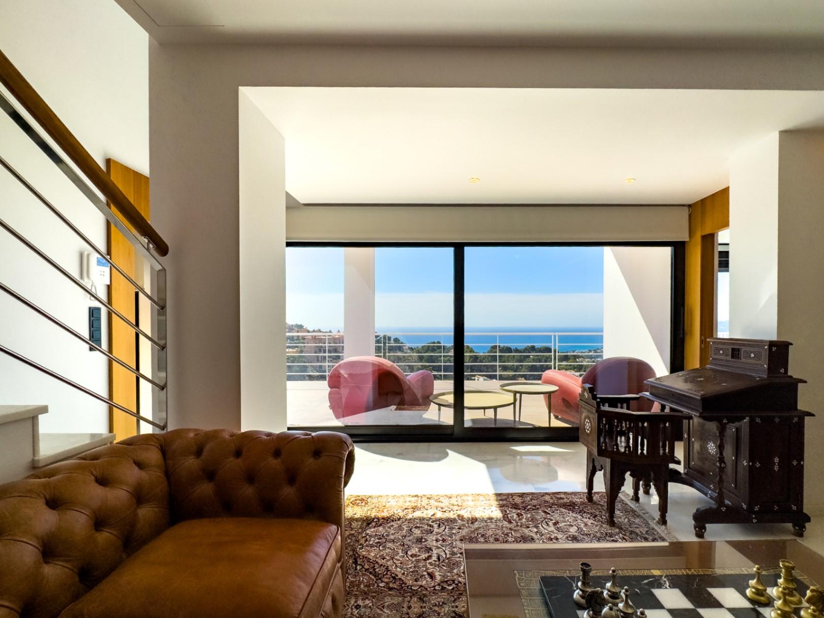 1385NS - Villa de 450 m² avec piscine à débordement et vues panoramiques sur la mer à Sierra de Altea