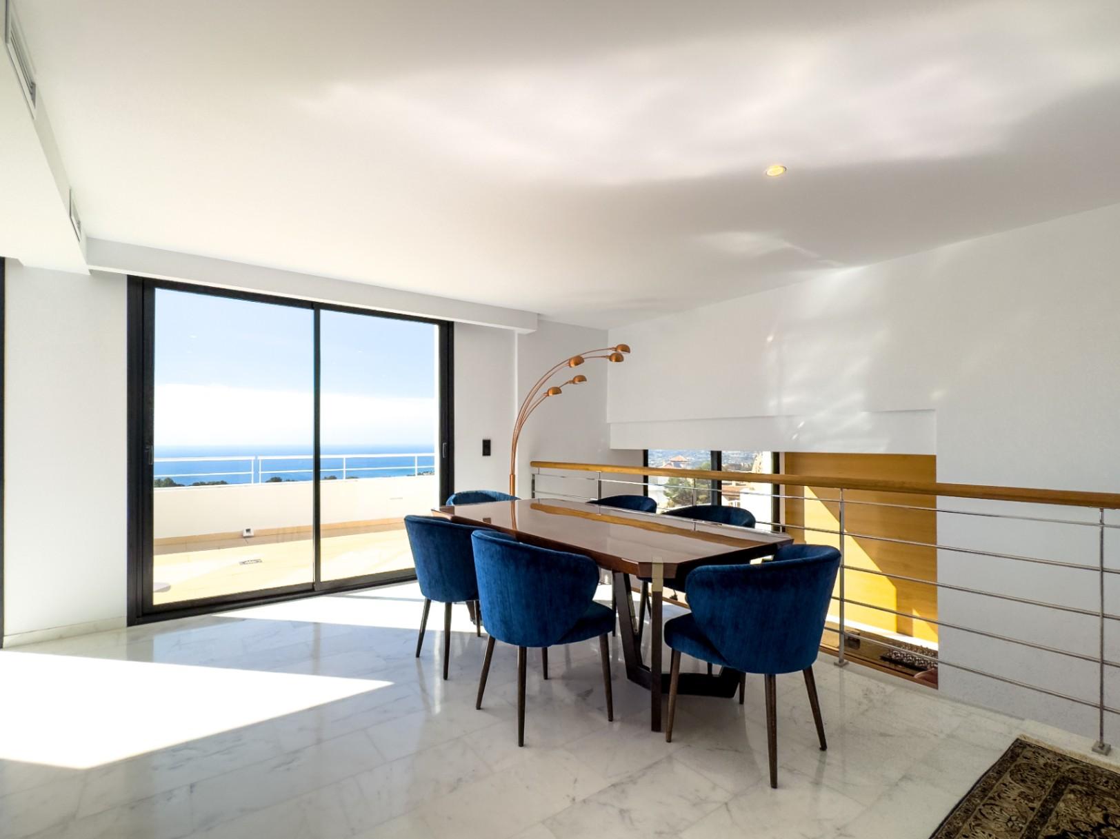 1385NS - Villa de 450 m² avec piscine à débordement et vues panoramiques sur la mer à Sierra de Altea