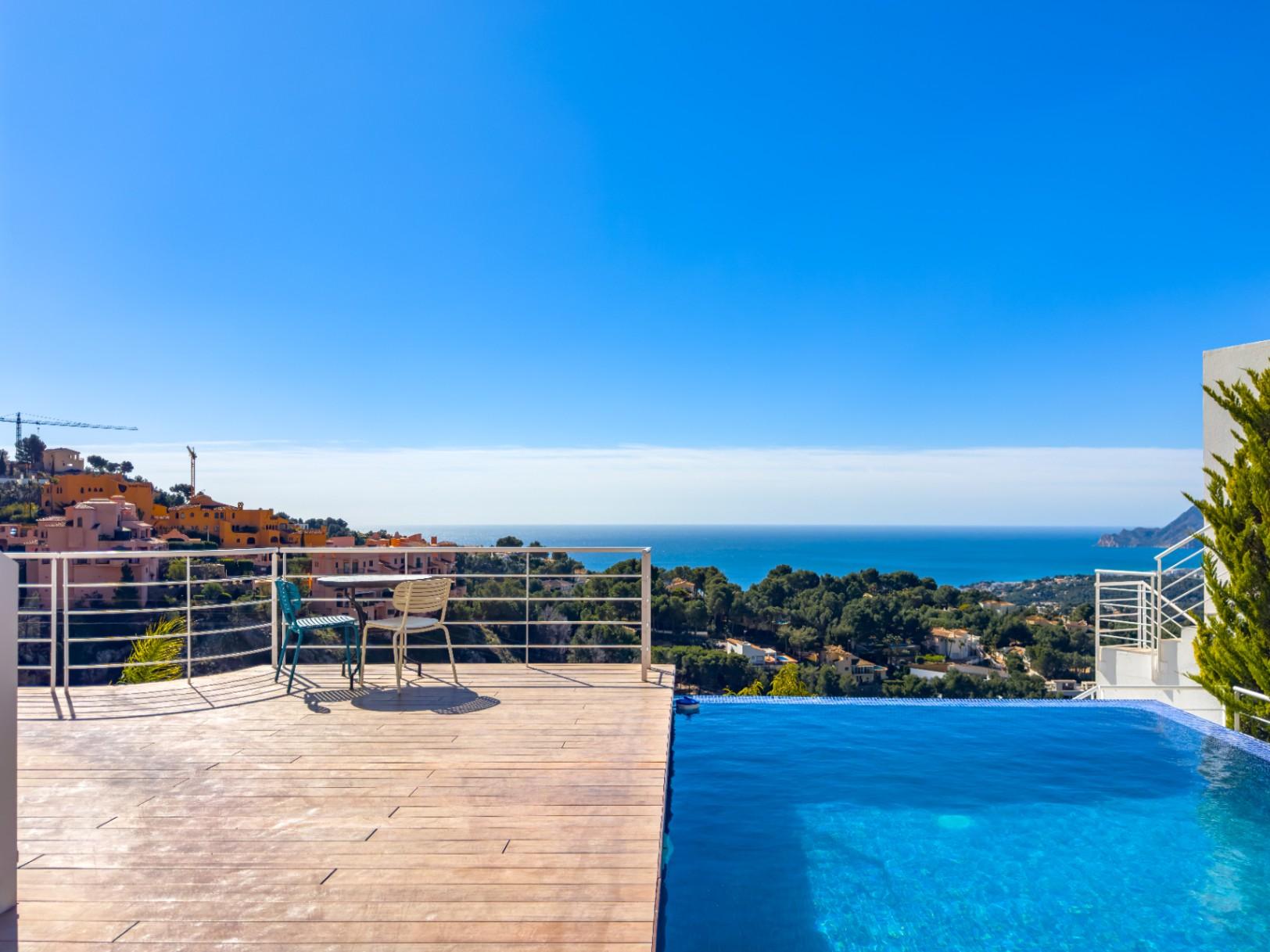 1385NS - Villa de 450 m² avec piscine à débordement et vues panoramiques sur la mer à Sierra de Altea