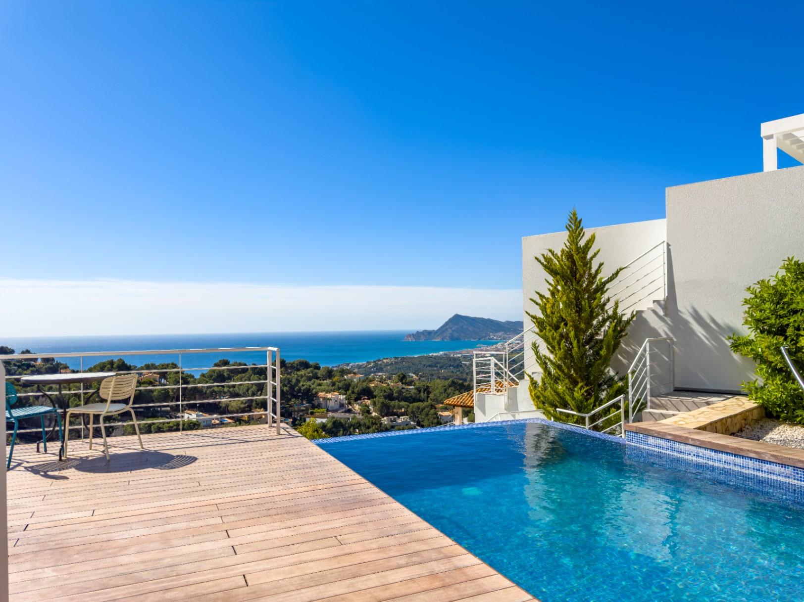 1385NS - Villa de 450 m² avec piscine à débordement et vues panoramiques sur la mer à Sierra de Altea