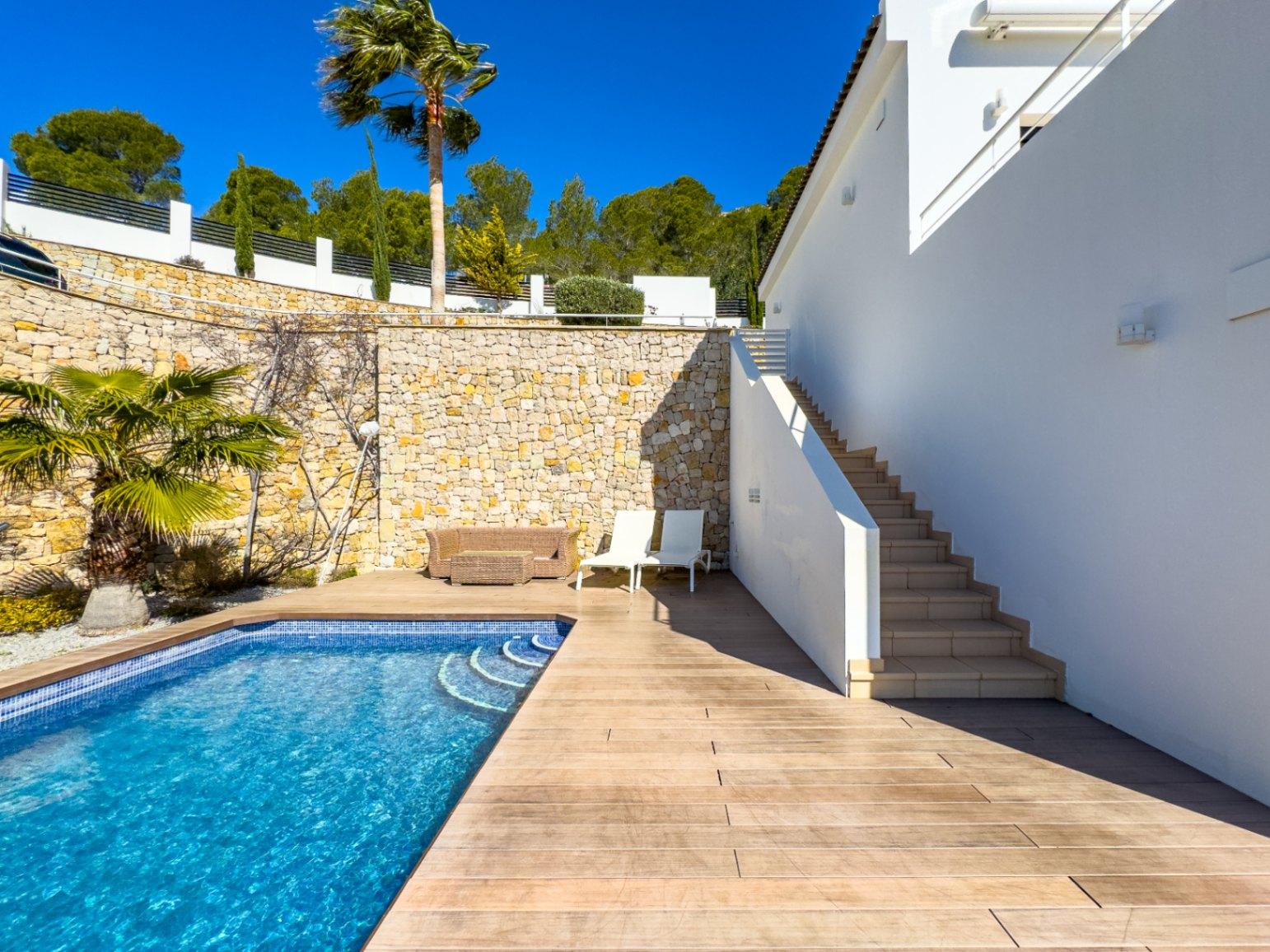 1385NS - Villa de 450 m² avec piscine à débordement et vues panoramiques sur la mer à Sierra de Altea