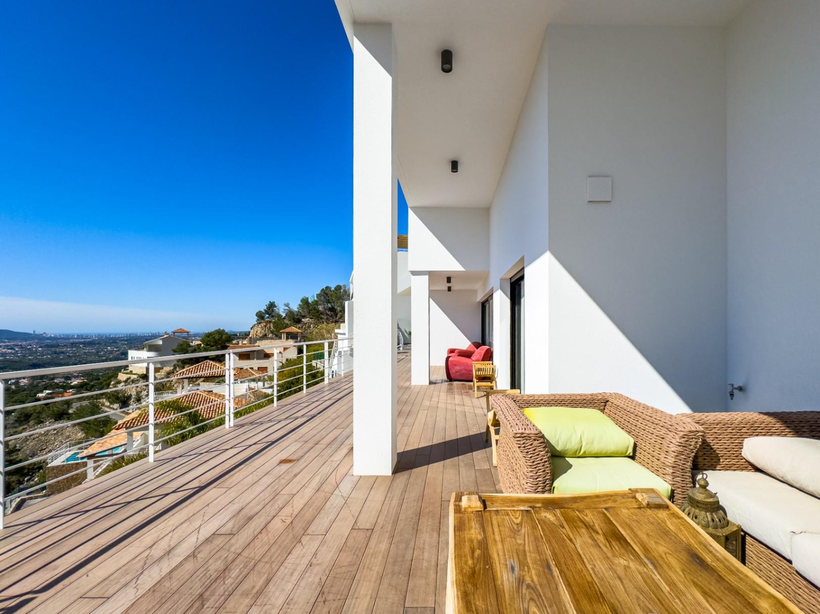 1385NS - Villa de 450 m² avec piscine à débordement et vues panoramiques sur la mer à Sierra de Altea